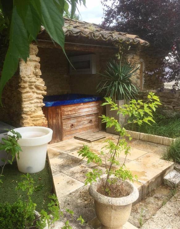 Chez Philippe Et Myriam Bed & Breakfast Oppede Bagian luar foto